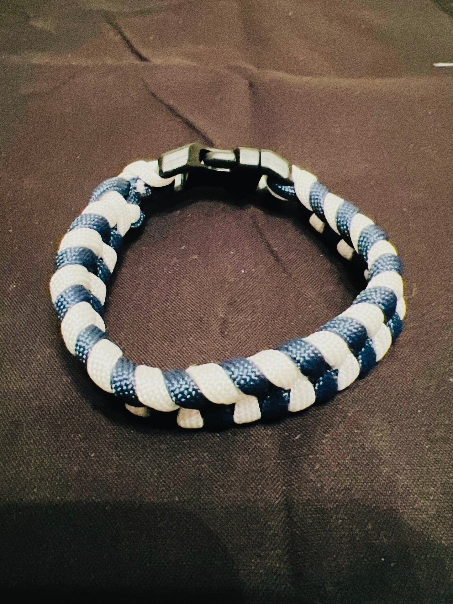 Paracord Survival Bracelet